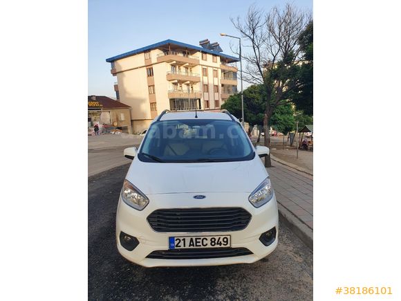 Sahibinden Ford Tourneo Courier 1.5 TDCi Titanium 2019 Model  148.000 km Beyaz
