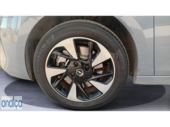 BYD-TOYOTA ONATÇADAN 2024 OPEL CORSA-e GS 100KW 136 PS YENİ KASA