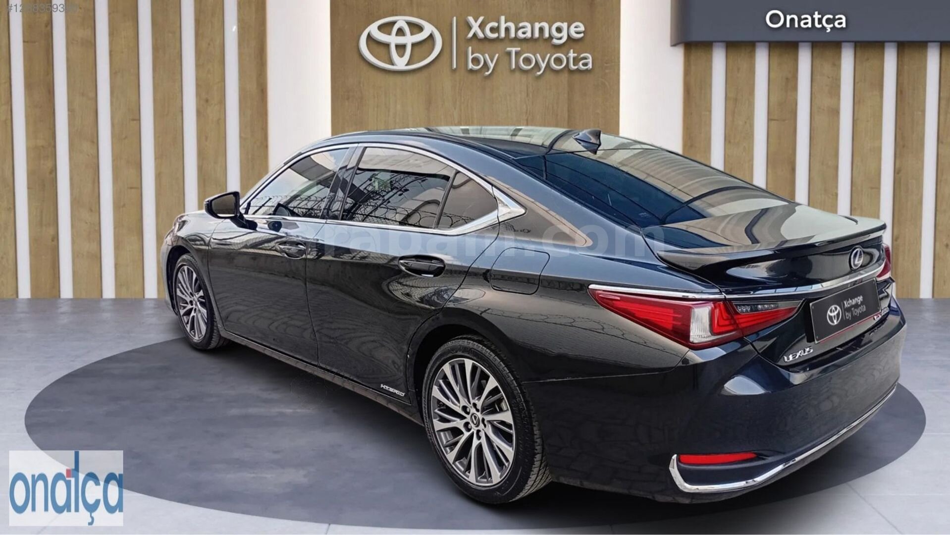 Galeriden Lexus ES 300h Executive 2020 Model Adana 90.862 km Siyah 4