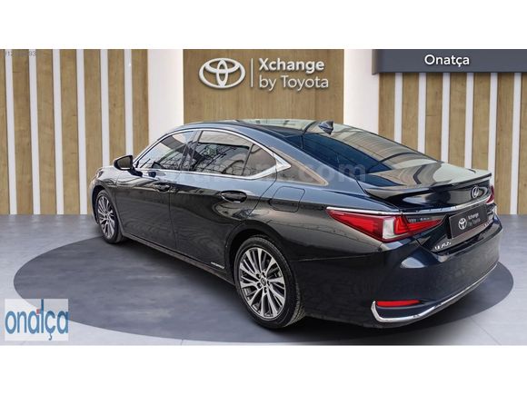 BYD-TOYOTA ONATÇA'DAN 2020 LEXUS ES 300h EXECUTİVE e-CVT