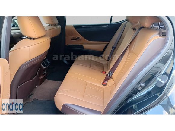 BYD-TOYOTA ONATÇA'DAN 2020 LEXUS ES 300h EXECUTİVE e-CVT