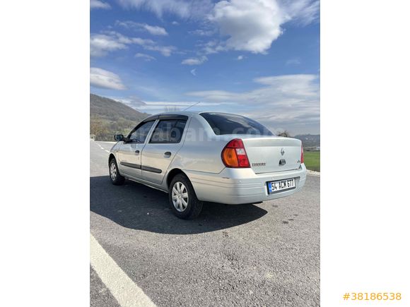 Sahibinden Renault Clio 1.4 RNA 2000 Model  153.000 km Gri