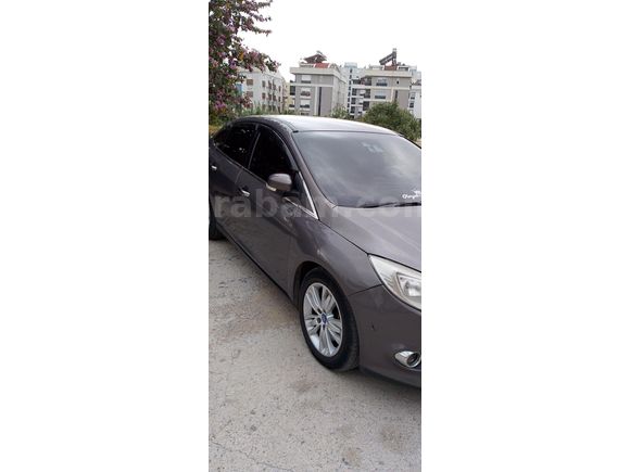 Sahibinden Ford Focus 1.6 TDCi Style 2012 Model  285 km
