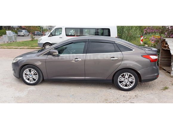 Sahibinden Ford Focus 1.6 TDCi Style 2012 Model  285 km