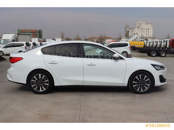 MBS BÜYÜKSOYLU'DAN 2023 MODEL FORD FOCUS 1.5 ECOBLUE TITANIUM X