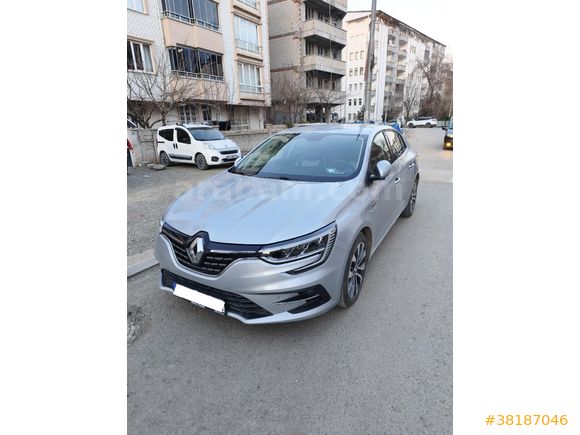 Sahibinden satılık Megane 1.3 TCe Icon 2025 model, TEMMUZ AYINDA ADANA-OSMANİYE-DENİZLİ-BURDUR BÖLGESİNDE OLACAKTIR.