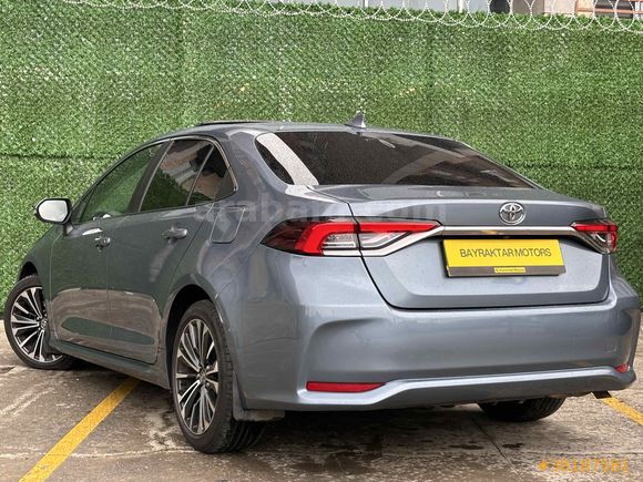 Sahibinden Toyota Corolla 1.5 Flame X-Pack 2023 Model 