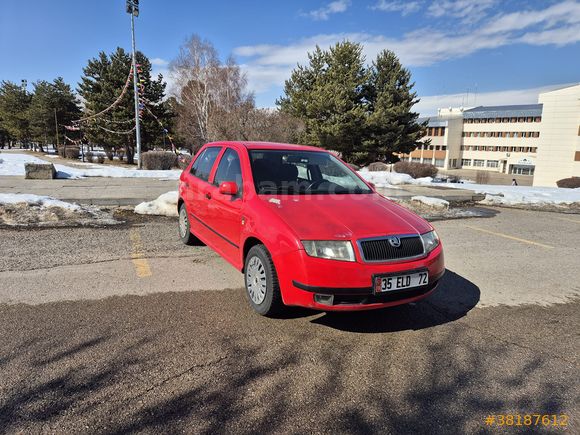 Ustadan Sıfır Motorlu Temiz Skoda Fabia 