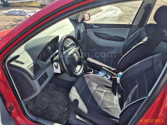 Ustadan Sıfır Motorlu Temiz Skoda Fabia 