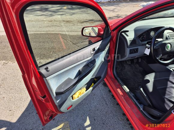 Ustadan Sıfır Motorlu Temiz Skoda Fabia 