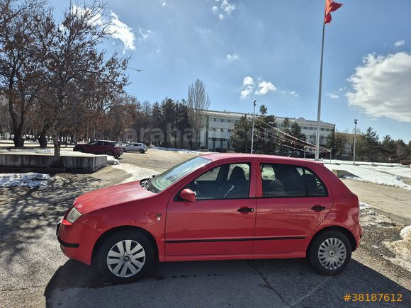 Ustadan Sıfır Motorlu Temiz Skoda Fabia 