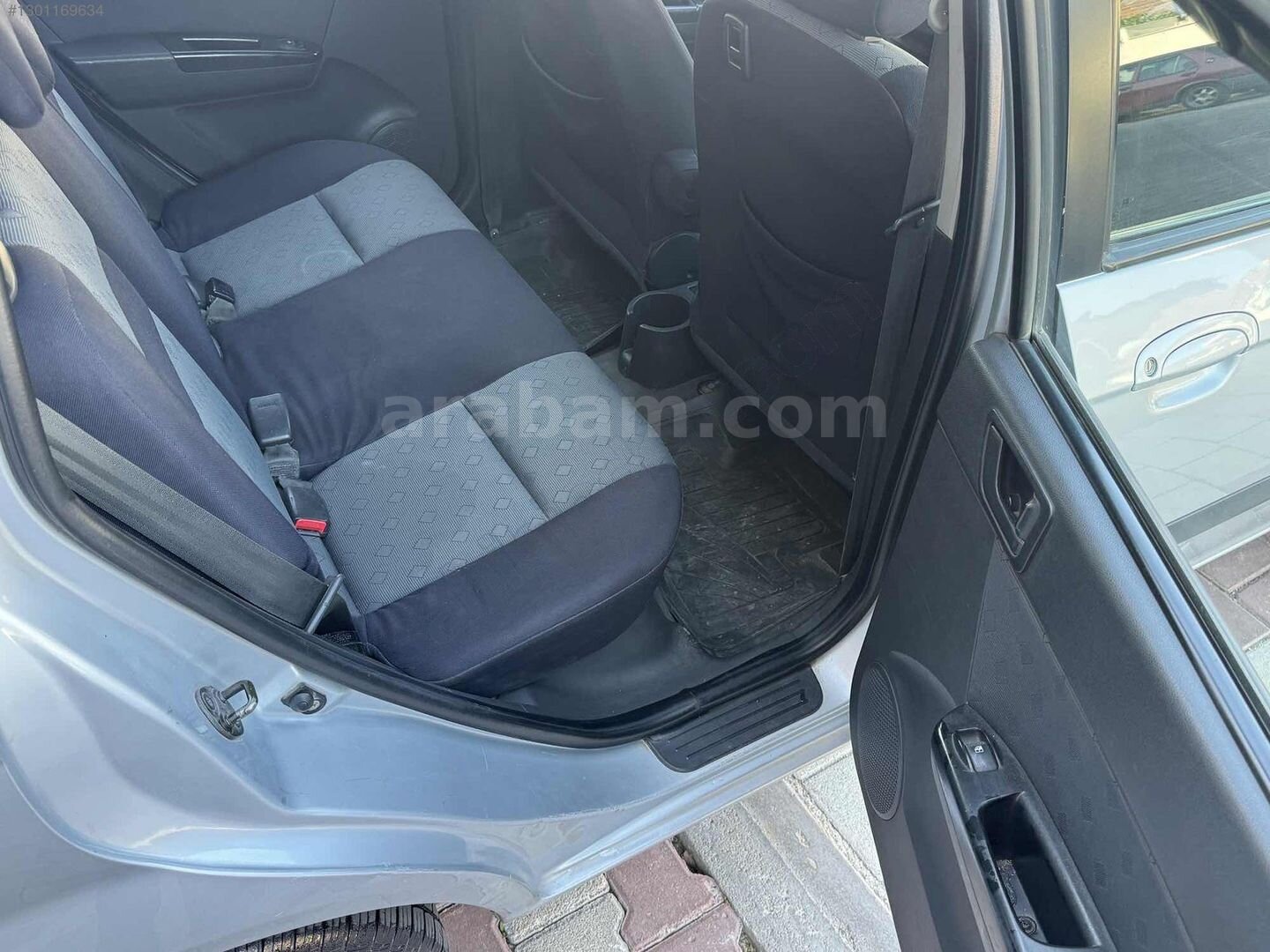 Galeriden Hyundai Getz 1.5 CRDi VGT 2007 Model İzmir 268.000 km Gri 5