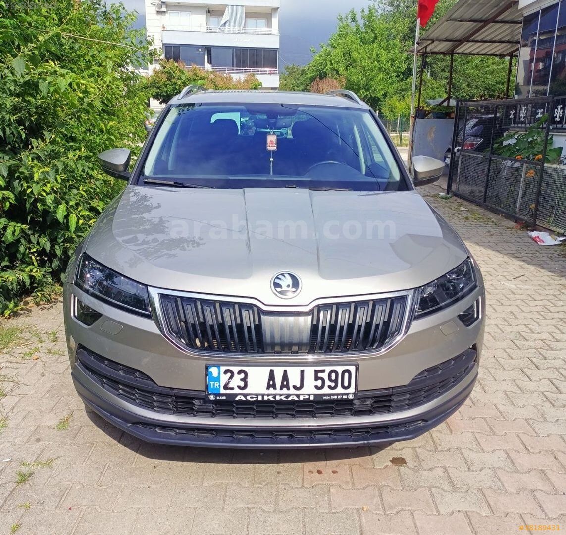 ÖĞRETMENDEN 2018 CAM TAVAN FULL SKODA KAROQ 6