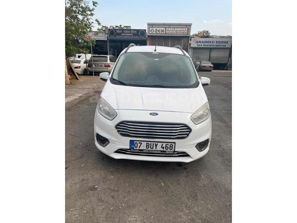 Tourneo Courier 1.5 TDCI Titanium