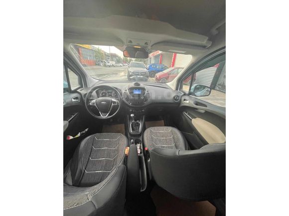 Tourneo Courier 1.5 TDCI Titanium