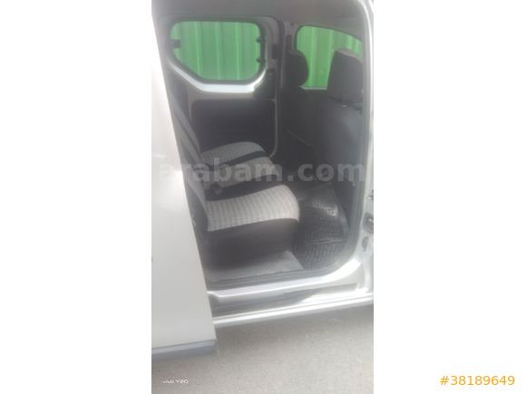 Sahibinden Dacia Dokker 1.5 DCi Stepway 2015 Model İstanbul 166.000 km Gri (Gümüş)