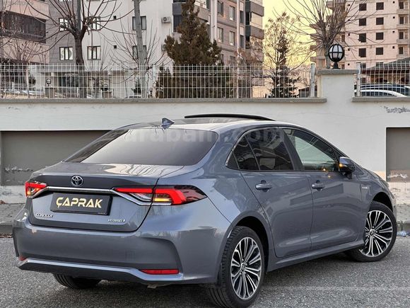 ÇAPRAK AUTO-COROLLA 1.8 HYBRİD FLAME X-PACK HATASIZ BOYASIZ