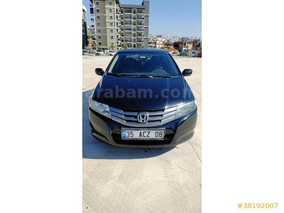 Sahibinden Honda City 1.4 LS 2011 Model  181.694 km Siyah