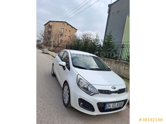 Temiz 2013 Kia - Rio Benzinli Manuel Hatchback