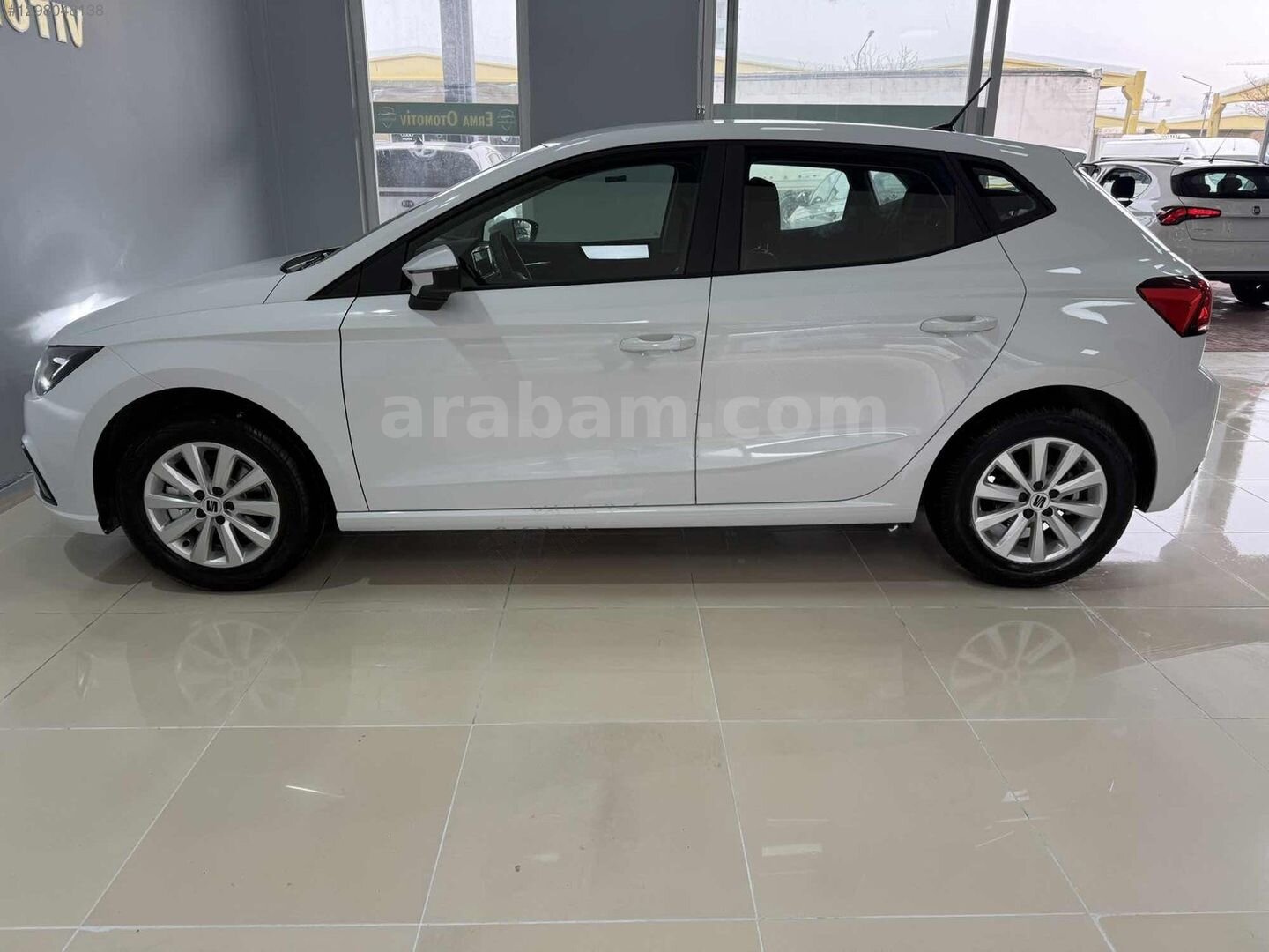 Galeriden Seat Ibiza 1.0 EcoTSI Style 2025 Model Malatya 8.500 km Beyaz 3