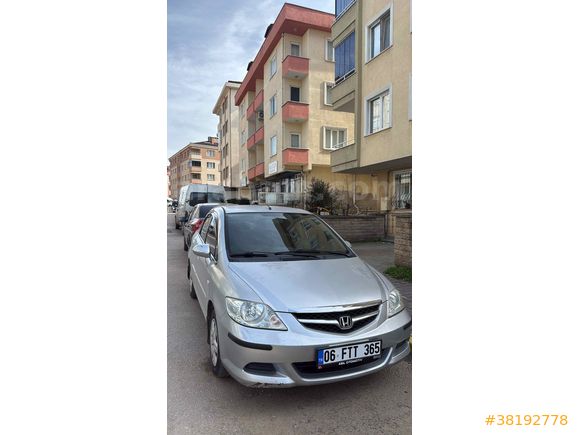 93.000 kilometrede 
Honda City
2007 Model