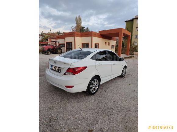 Sahibinden Hyundai Accent Blue 1.6CRDI ModePlus Otomatik 2017 Model