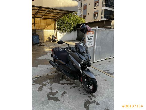 XMAX 250  (racing,naked TAKASLI