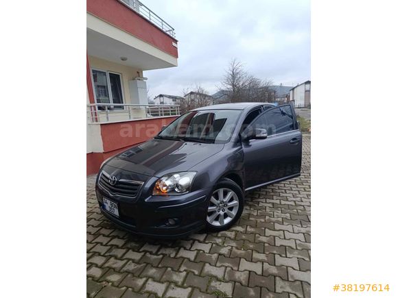 Sahibinden Toyota Avensis 1.6 Comfort 2007 Model  162.000 km Gri (titanyum)
