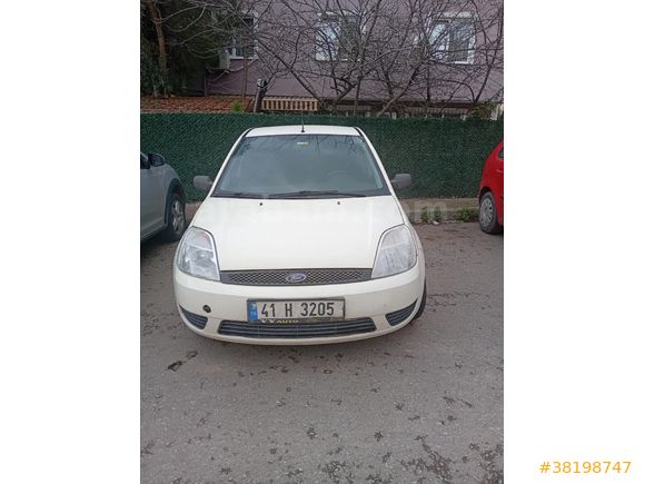 Sahibinden Ford Fiesta 1.4TDCi Comfort 2006 Model