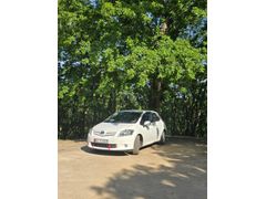 Sahibinden Toyota Auris 1.6 Comfort Extra 2011 Model