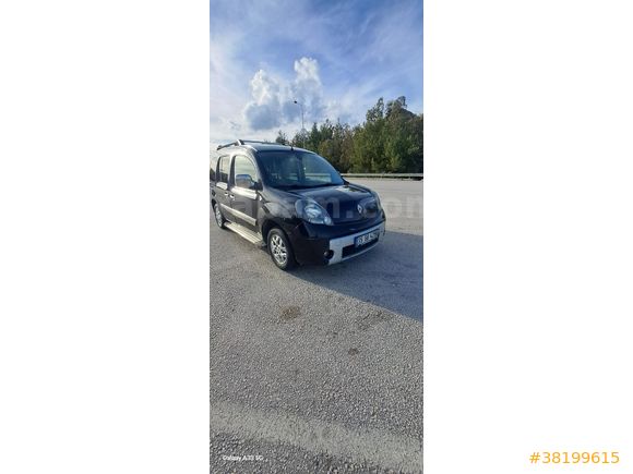 Sahibinden Renault Kangoo Multix 1.5 dCi Chromeline Edition 2012 Model  280.000 km Siyah