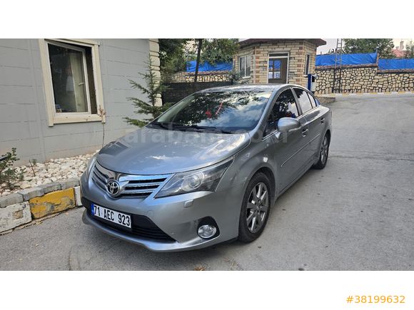 Sahibinden Toyota Avensis 1.6 Elegant Extra 2013 Model  298 km Gri