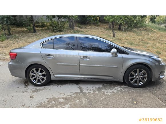 Sahibinden Toyota Avensis 1.6 Elegant Extra 2013 Model  298 km Gri