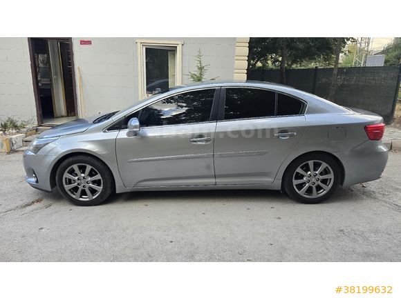 Sahibinden Toyota Avensis 1.6 Elegant Extra 2013 Model  298 km Gri