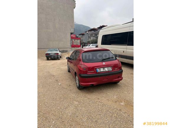 Sahibinden Peugeot 206 1.4 HDi Look 2004 Model  295.000 km Kırmızı