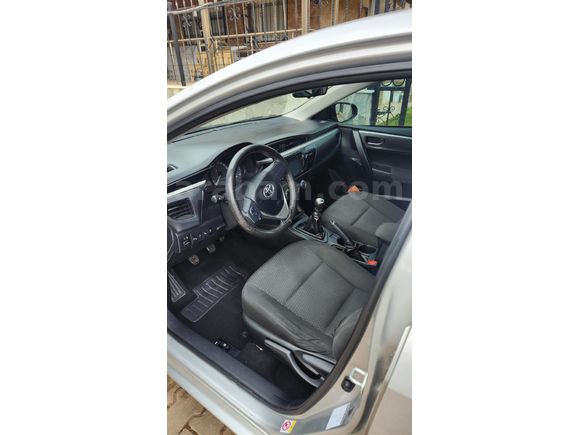 Sahibinden Toyota Corolla 1.33 Life 2014 Model