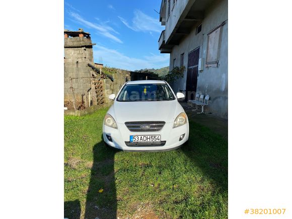Sahibinden Kia Ceed 1.6 CRDi Motion 2008 Model  255.000 km Beyaz