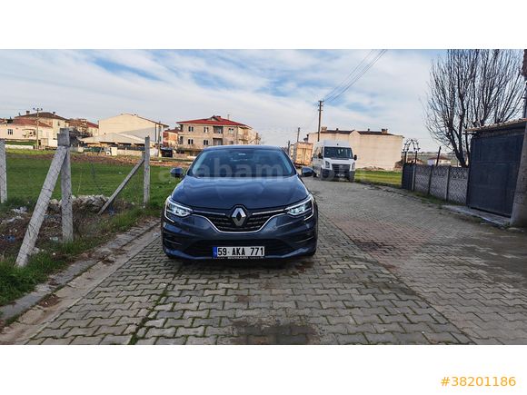 Sahibinden Renault Megane 1.3 TCe Icon 2024 Model