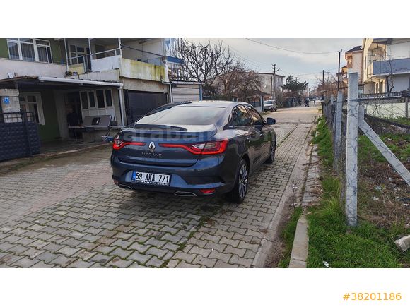 Sahibinden Renault Megane 1.3 TCe Icon 2024 Model