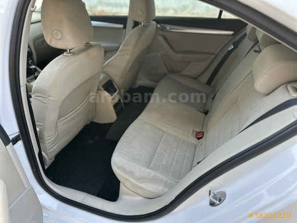 Sahibinden Skoda Octavia 1.6 TDI Elegance CR 2013 Model 