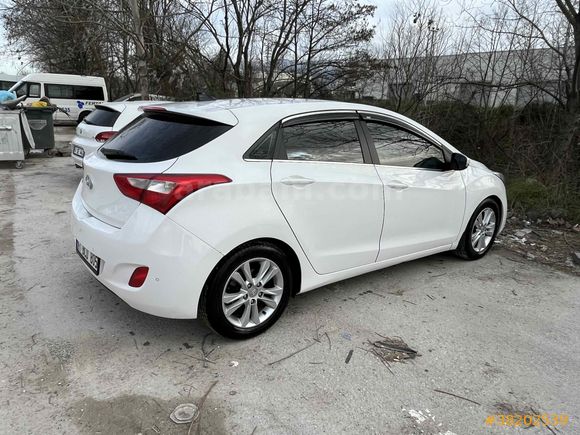 Sahibinden Hyundai i30 1.6 CRDi Style 2012 Model 