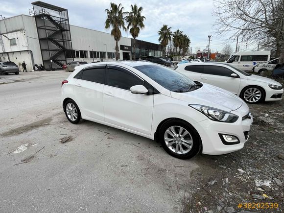 Sahibinden Hyundai i30 1.6 CRDi Style 2012 Model 