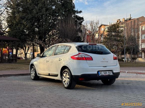 Sahibinden Renault Megane 1.6 Joy 2013 Model