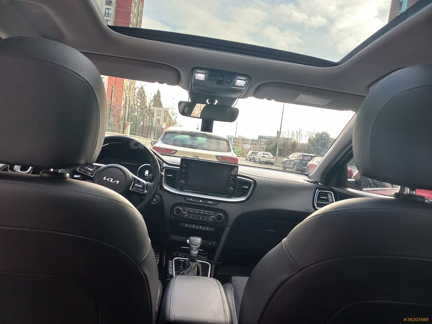 Sahibinden Kia Ceed 1.6 CRDi MHEV Ototmatik Prestige SW 2022 Model 7