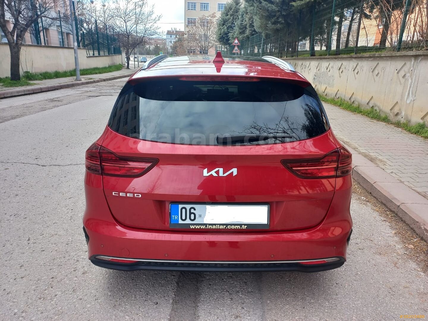 Sahibinden Kia Ceed 1.6 CRDi MHEV Ototmatik Prestige SW 2022 Model 4