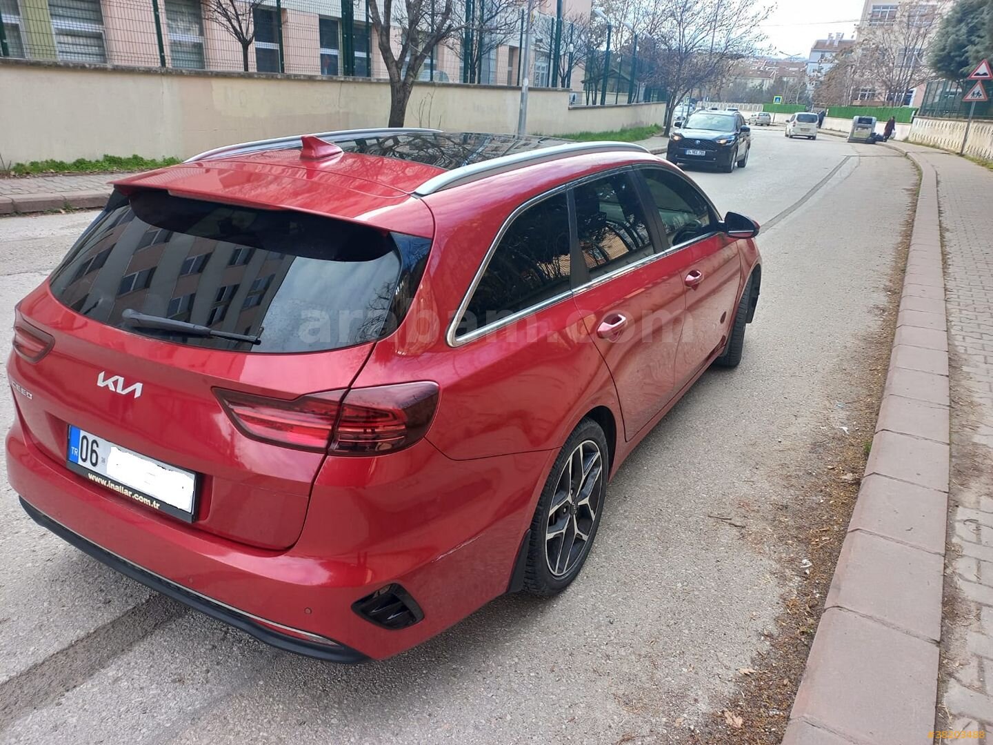 Sahibinden Kia Ceed 1.6 CRDi MHEV Ototmatik Prestige SW 2022 Model 3