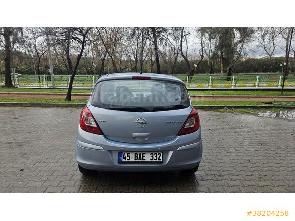 Öğretmenden Düşük KM Tramersiz Tertemiz Corsa