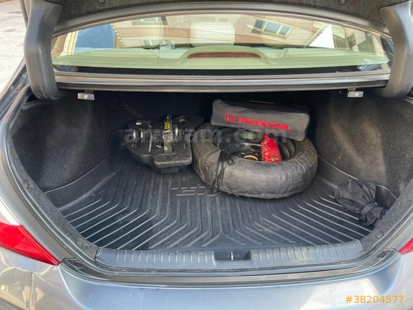 Sahibinden Honda Civic 1.6i VTEC ECO Elegance 2015 Model