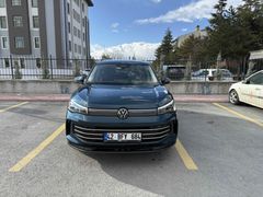Volkswagen Tiguan 1.5 TSI Elegance 2024 HATASIZ SERVİS BAKIMLI GARANTİLİ