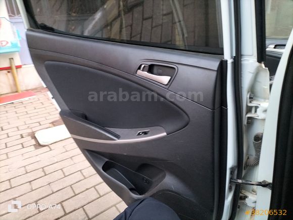 Sahibinden Hyundai Accent Blue 1.6 CRDI Mode Plus 2015 Model 